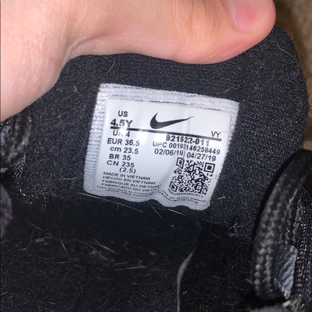 Black Nike Air 97’s Size 4.5